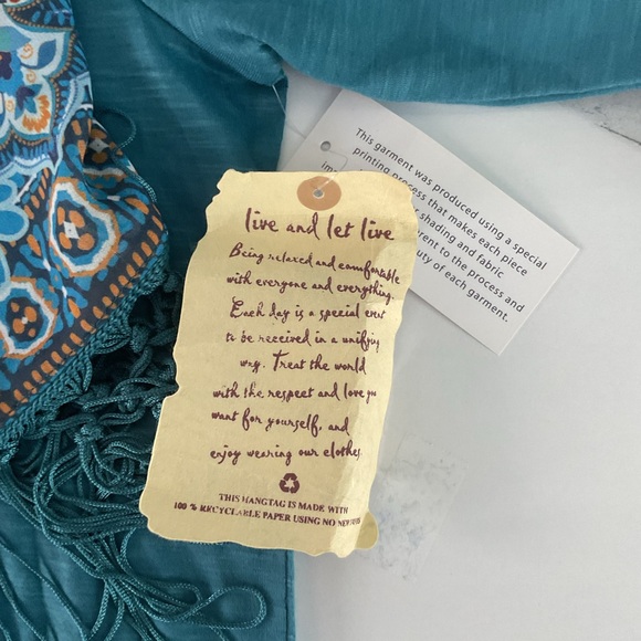 ONE WORLD TOP BLOUSE WITH PRINTED HEM AND DETACHABLE SCARF SZ LARGE NWT - Picture 6 of 6